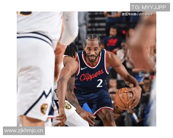 小卡上半场表现平平三分球失准仅得15分助攻2次 小卡上半场表现平平三分球失准仅得15分助攻2次