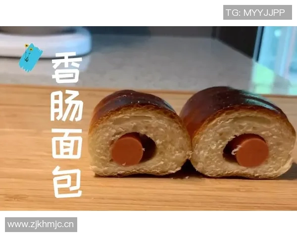 萨卡分享家庭早餐回忆十字面包夹香肠的温暖滋味 萨卡分享家庭早餐回忆十字面包夹香肠的温暖滋味