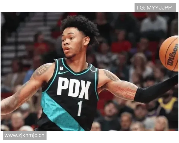 安芬尼西蒙斯在球队中寻找自我与胜利的平衡之道 安芬尼西蒙斯在球队中寻找自我与胜利的平衡之道