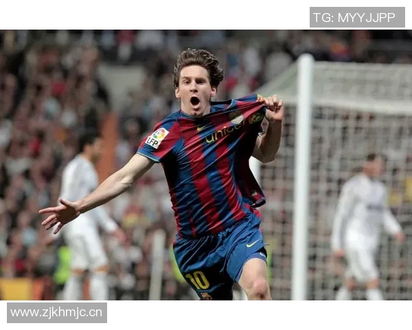 梅西球衣不够用对方前锋主动脱衣赠予展现友谊精神